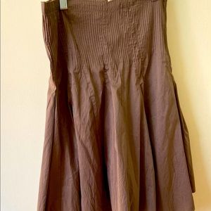 Cotelac taupe pleated waist  skirt
